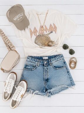 ZARA High Rise Jean Shorts Size 8